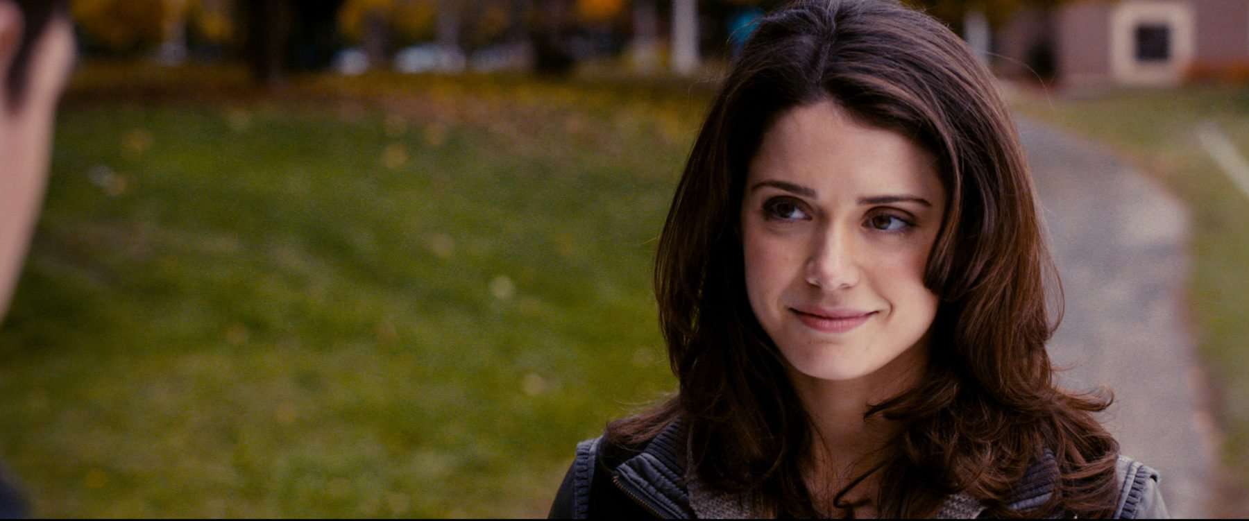 Horror Movie Review Girl House (2014) GAMES, BRRRAAAINS & A HEAD