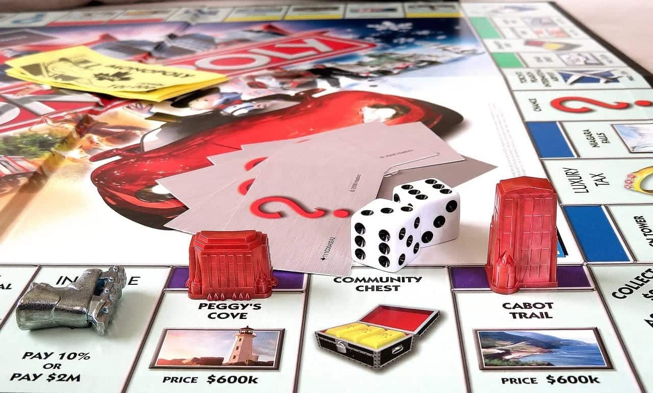 7 traditional board games that you can play online